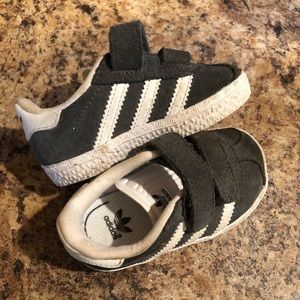 Adidas size 4 toddler